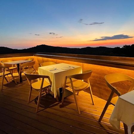 T'Aloni Hotel Chortáta Екстериор снимка